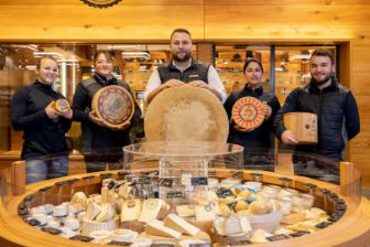 stories-humidoren-team-stage