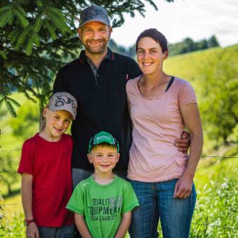 Obere_Scheuerzelg_Neuenschwander_Oeschenbach_Familie_Intro