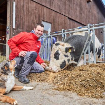 Püntenmas, Remo Stierli, Birmensdorf_Portrait mit Kuh_5