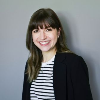 stories-so-eine-chance-wollte-ich-nutzen-text-image-nadine-portrait