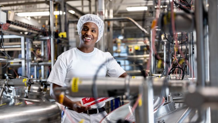 stories-samsung-yosief-stage