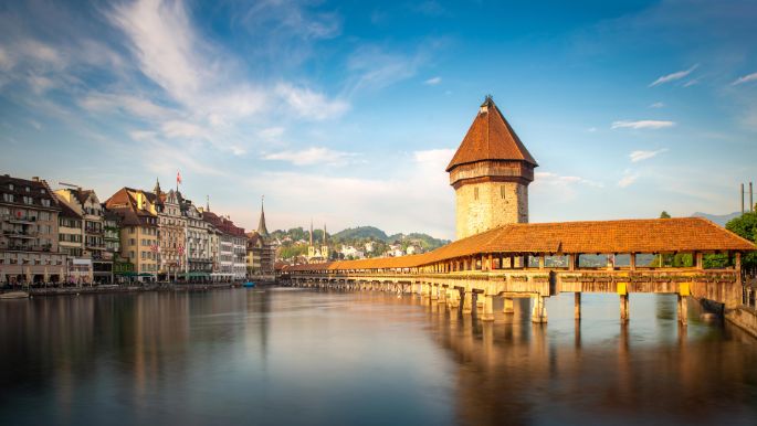 stories-chapel-bridge-lucerne-emmi.jpg