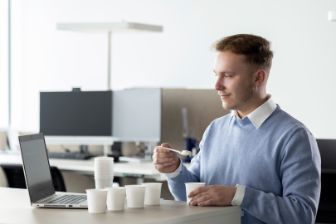 entwicklungsgeschichte-dennis-trgovcic-stage