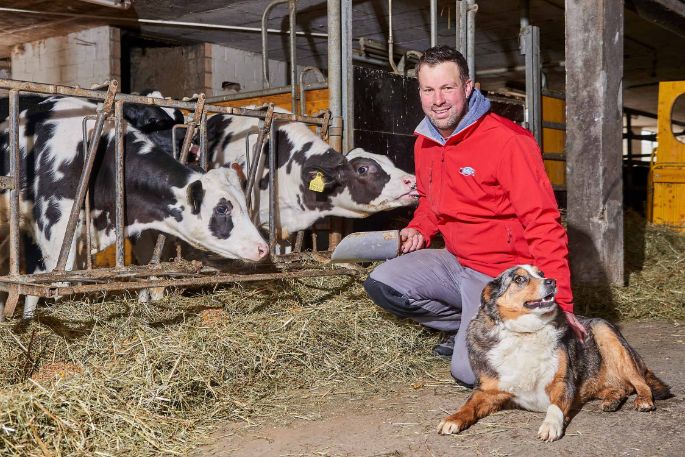 Püntenmas, Remo Stierli, Birmensdorf_Portrait mit Kuh_2