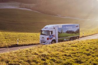 medienmitteilung-wasserstoff-lkw_stage-simple_2