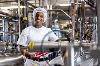 stories-samsung-yosief-stage