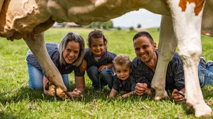 Raeberhof_Sommer_Ufhusen_Familie-1