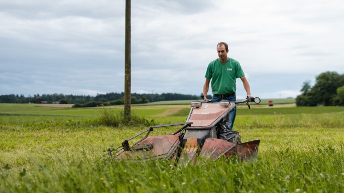 Tierhof_Messerli_Wengi b. B?ren_Arbeit