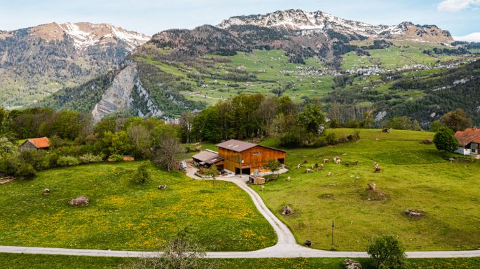 Hof Alter_Kamm_Filzbach_Drohne-2