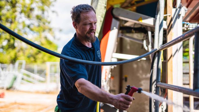 Milchwirtschaftsbetrieb_Schmid_Schmid_Busswil_BE_Arbeit